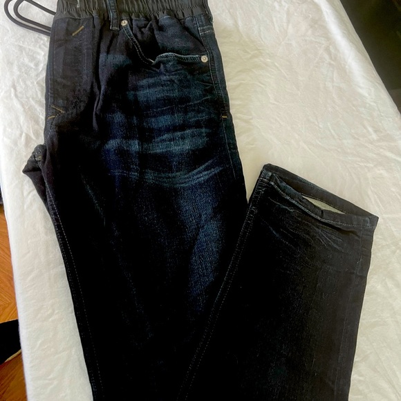 Diesel washed men’s jeans - Picture 8 of 9